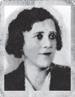  Попова 
 Людмила Михайловна 