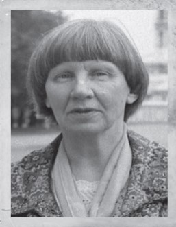  Сергеева 
 Ирэна Андреевна 