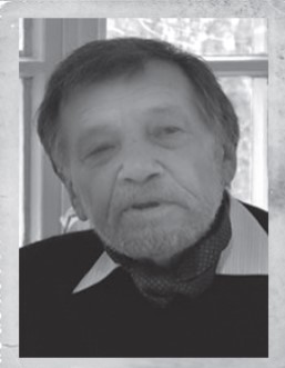  Уваров 
 Юрий Васильевич 