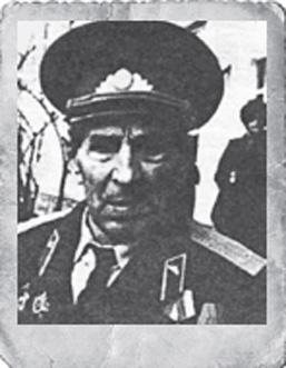  Юрлов 
 Аркадий (Егорович?)  